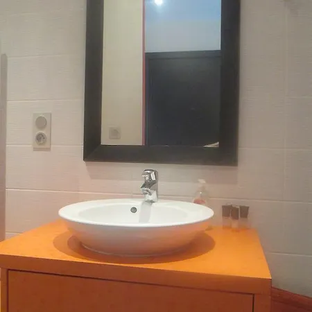 Comme Chez Soi