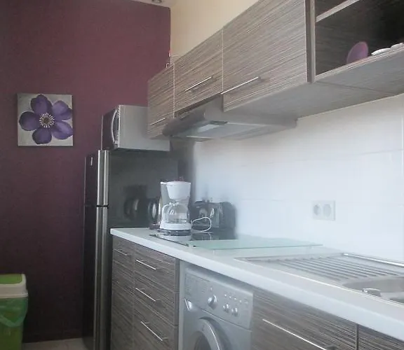 Comme Chez Soi *