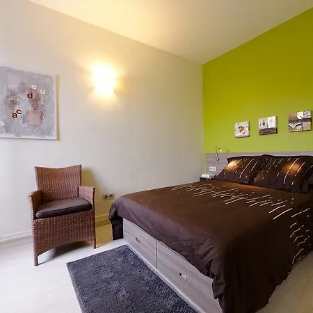 Comme Chez Soi