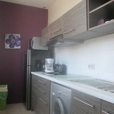 Comme Chez Soi *
